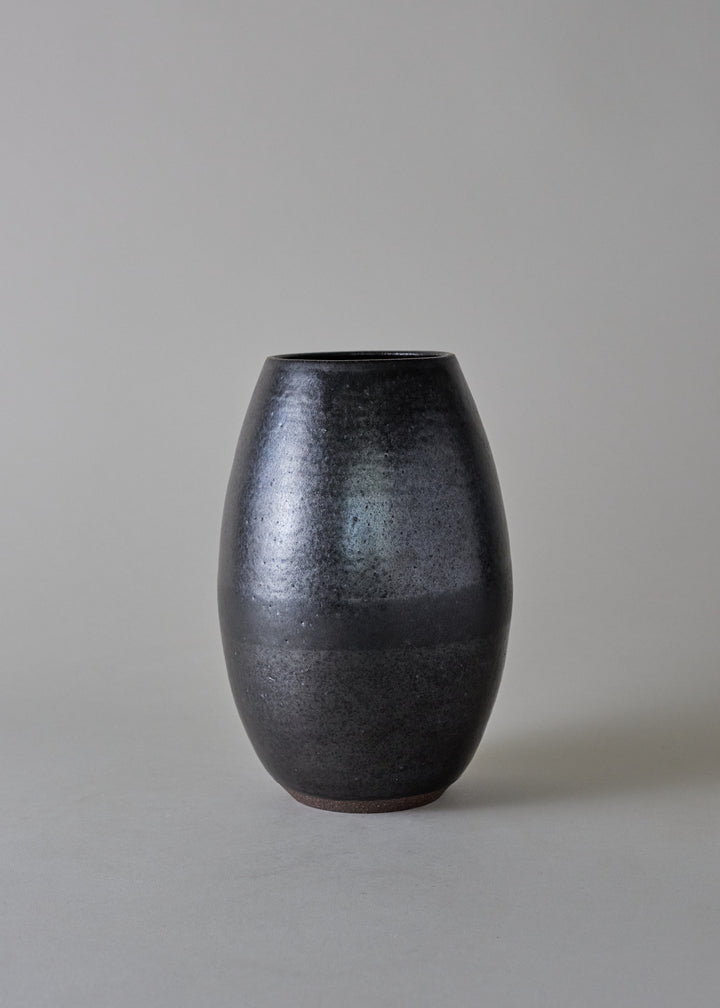 Oval Vase in Iron Black - Victoria Morris Pottery