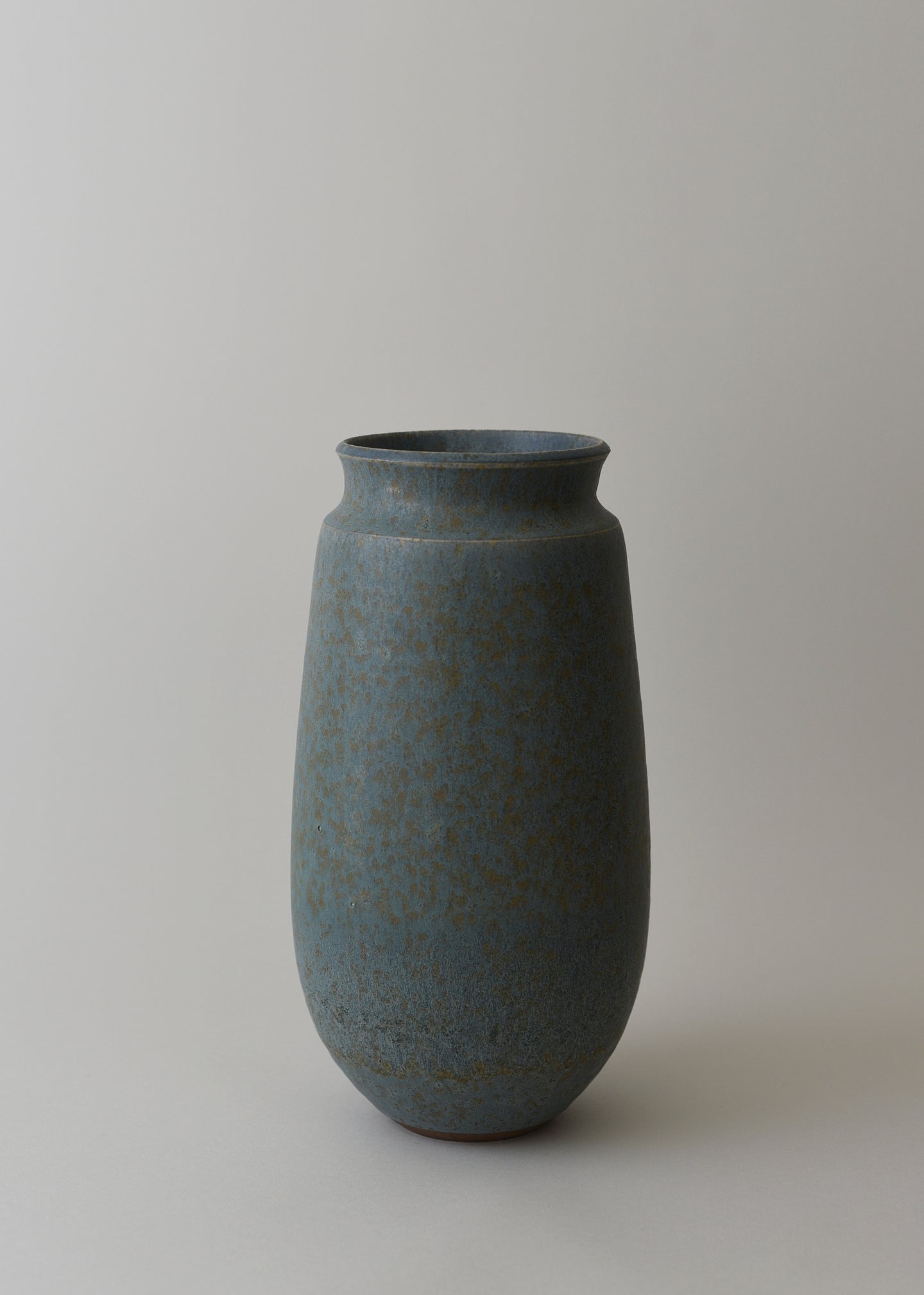 Poppy Vase in Lake - Victoria Morris Pottery