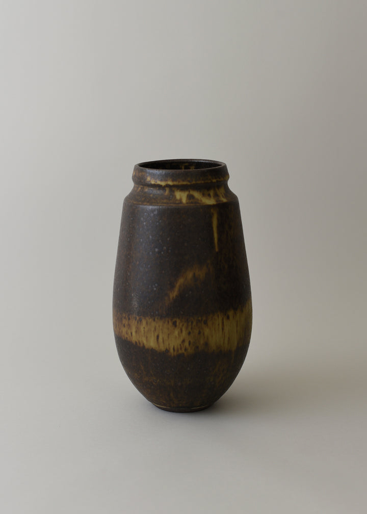 Poppy Series Vase in Live Oak - Victoria Morris Pottery