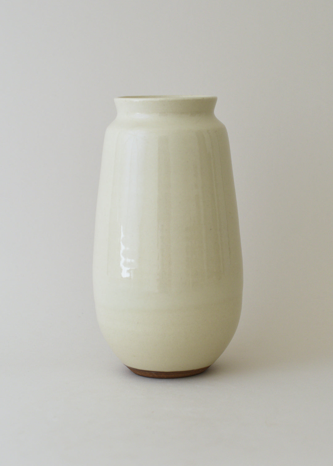 Poppy Vase in Bone - Victoria Morris Pottery
