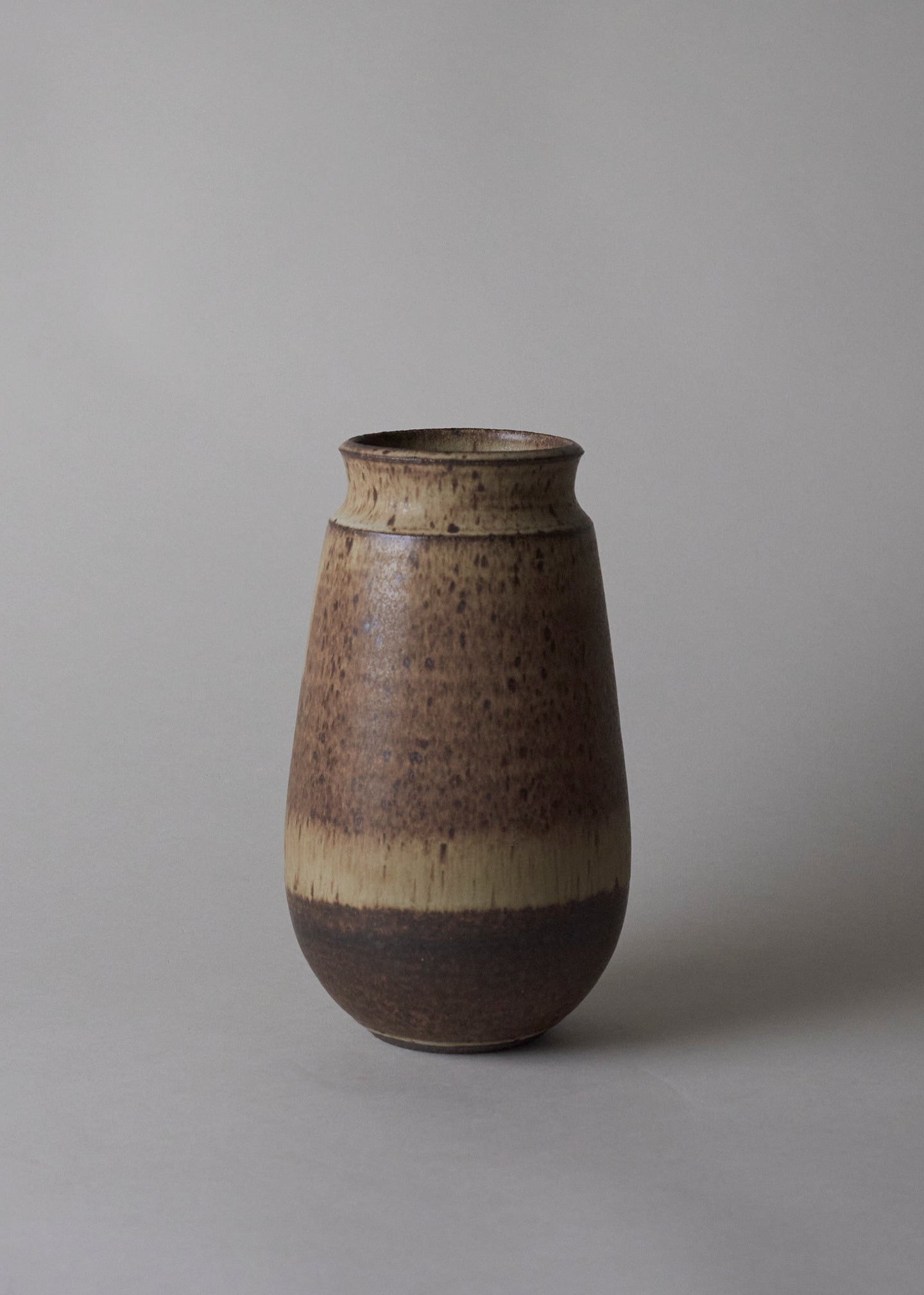 Poppy Series Vase in Live Oak - Victoria Morris Pottery