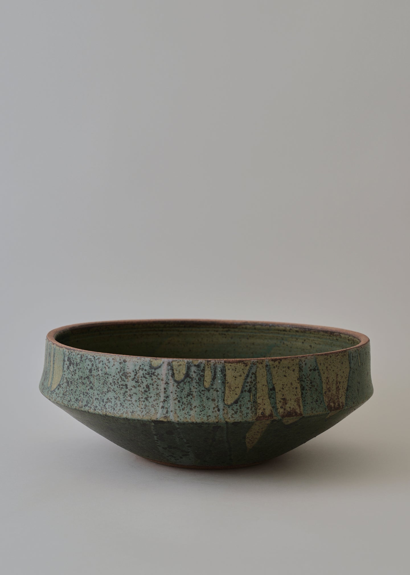Extra Large Elle Series Bowl in Poured Lichen - Victoria Morris Pottery