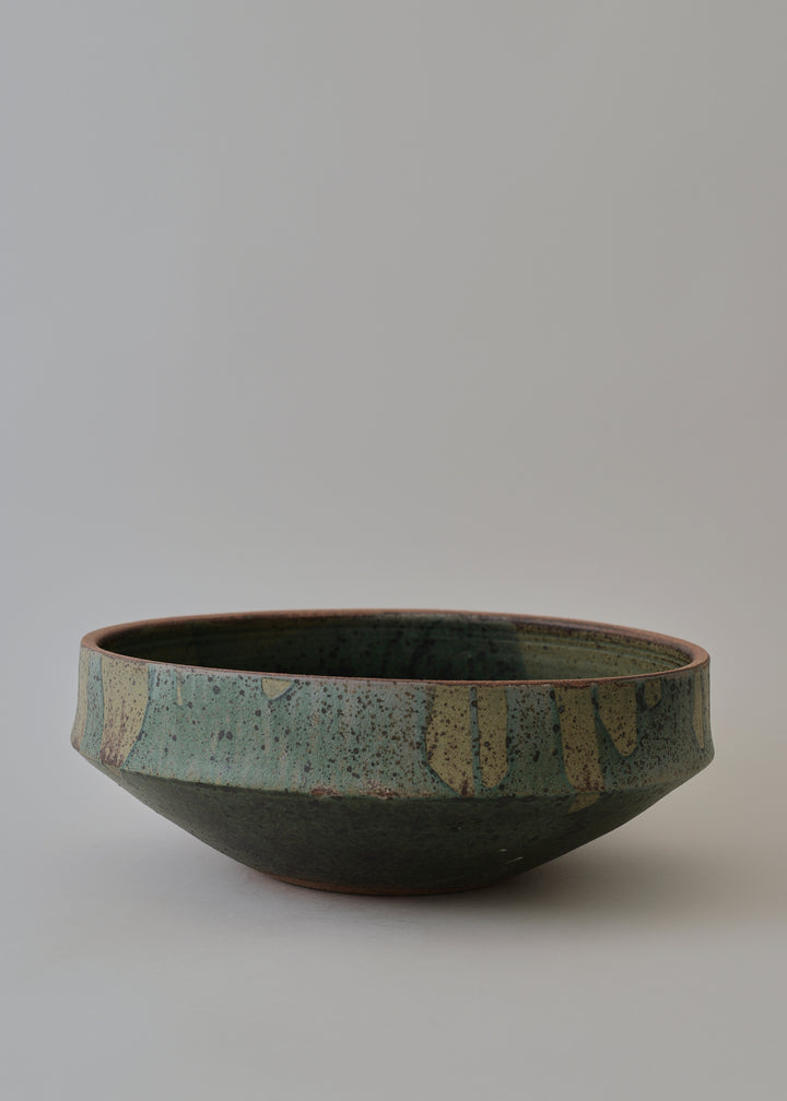 Extra Large Elle Series Bowl in Poured Lichen - Victoria Morris Pottery