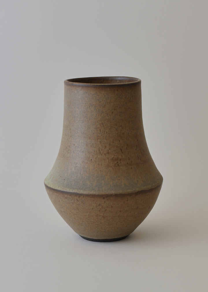 Pueblo Vase in Hazel - Victoria Morris Pottery