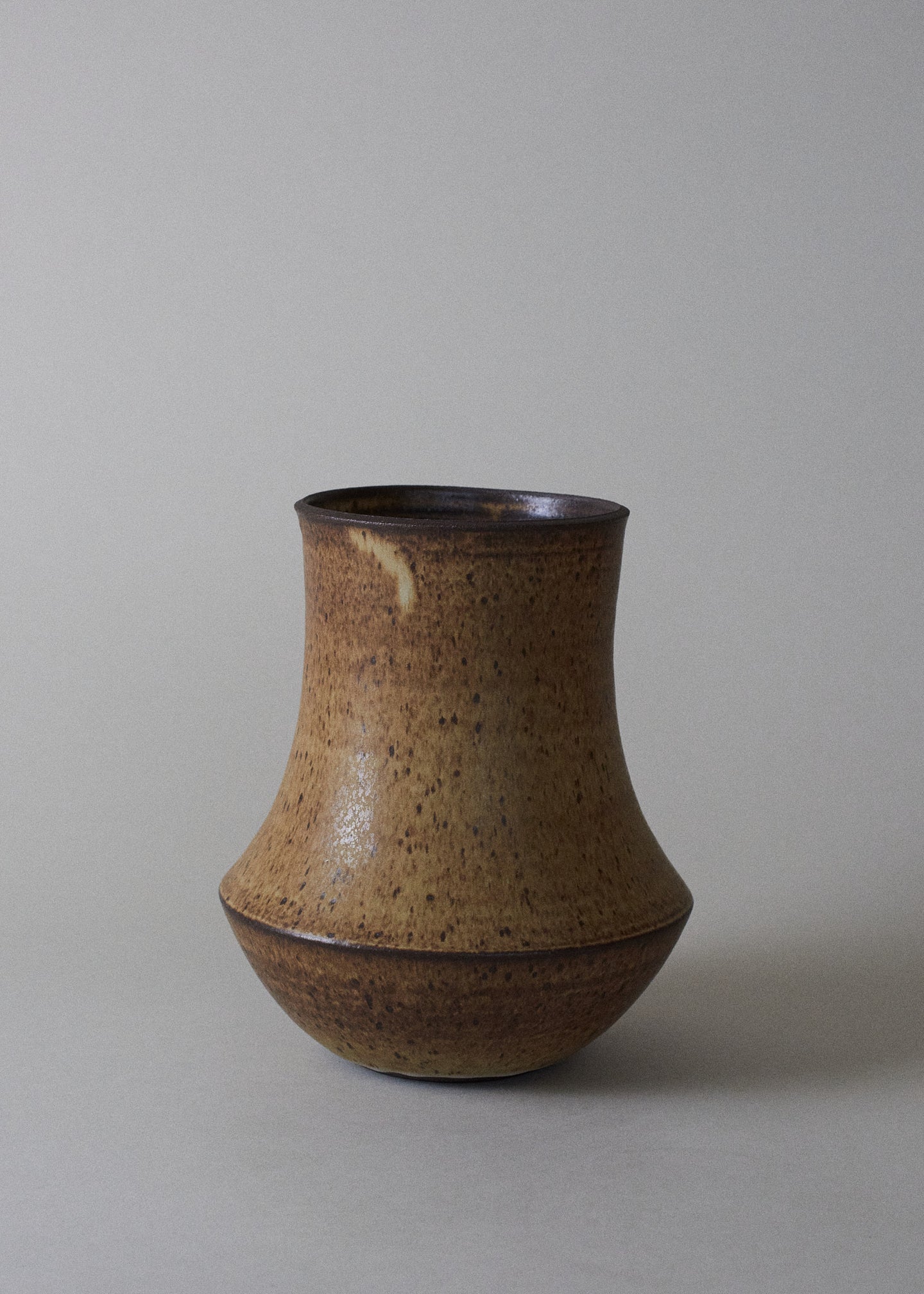 Artemis Vase in Live Oak - Victoria Morris Pottery