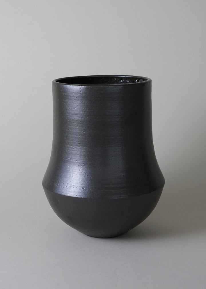 Pueblo Series Vase in Obsidian - Victoria Morris Pottery