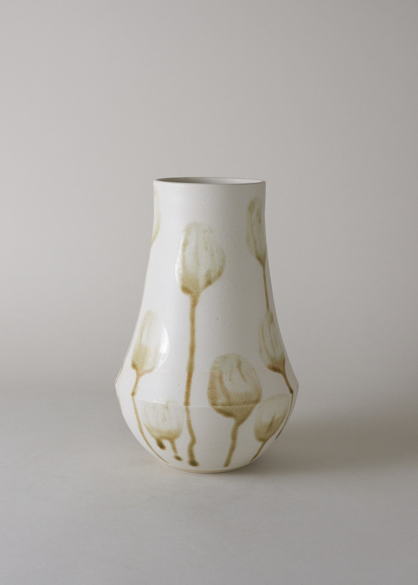 Artemis Series Vase in Splashed Ivory - Victoria Morris Pottery
