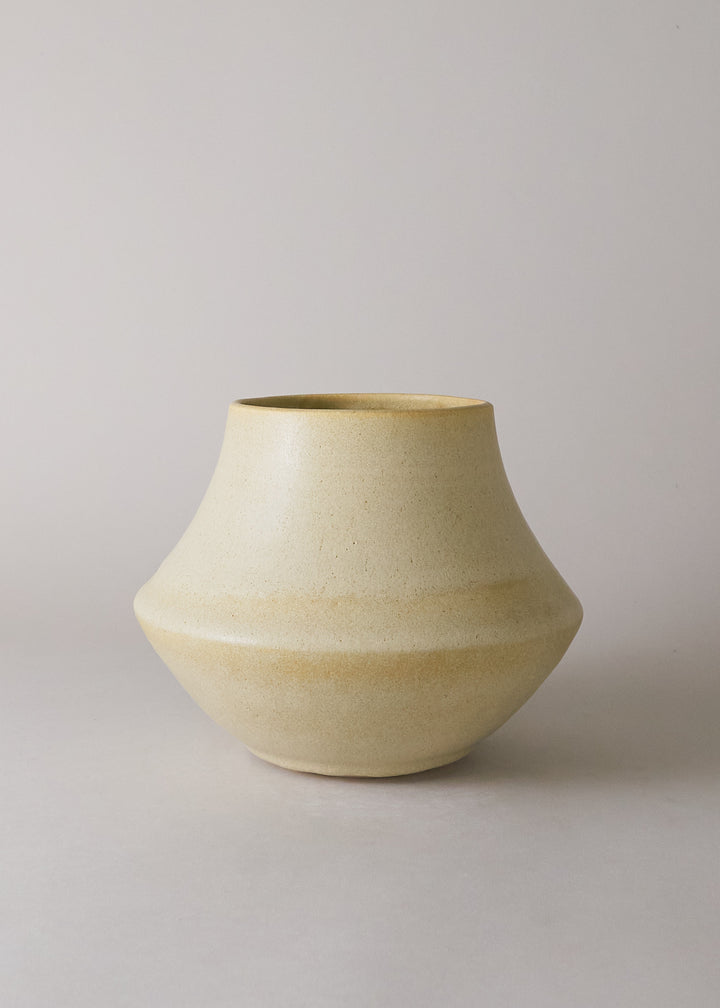Pueblo Vase in Ochre - Victoria Morris Pottery