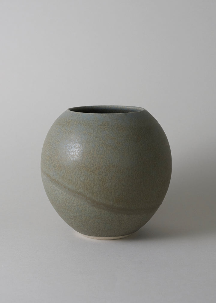 Orb Vase in Agate - Victoria Morris Pottery