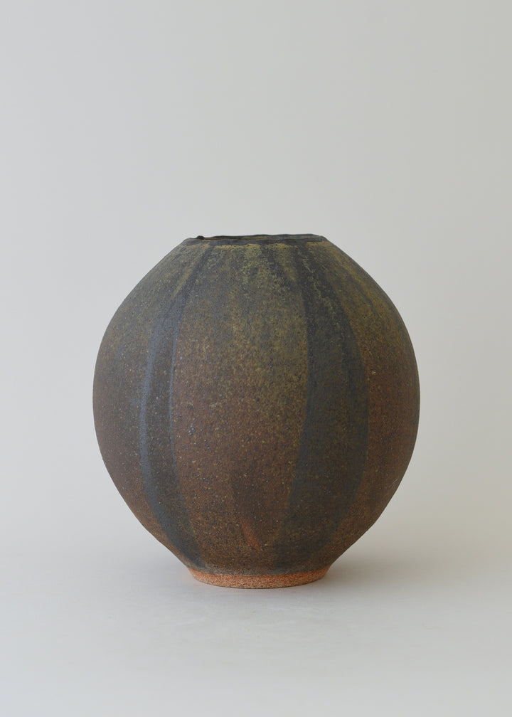 Orb Vase in Lichen - Victoria Morris Pottery