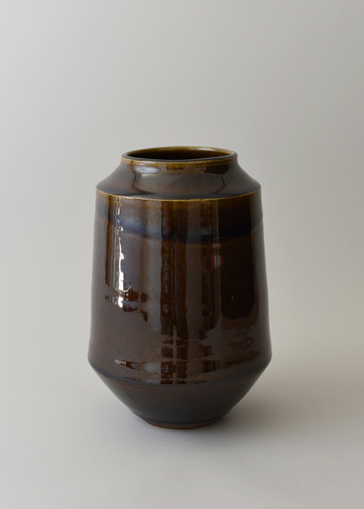Elle Series Vase no. 1 in Amber - Victoria Morris Pottery
