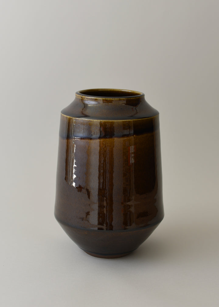 Elle Series Vase no. 1 in Amber - Victoria Morris Pottery