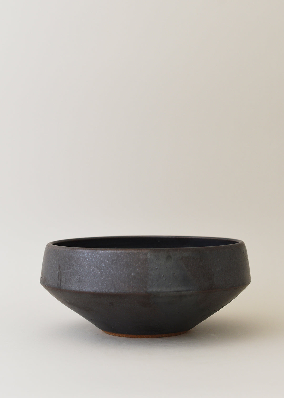 Architectural Bowl in Iron Black - Victoria Morris Pottery