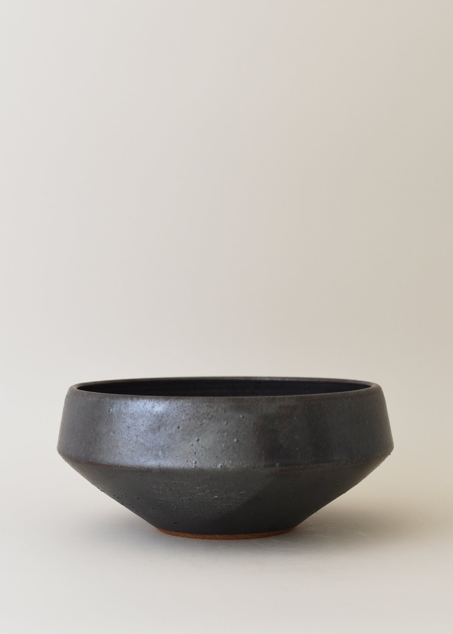 Architectural Bowl in Iron Black - Victoria Morris Pottery