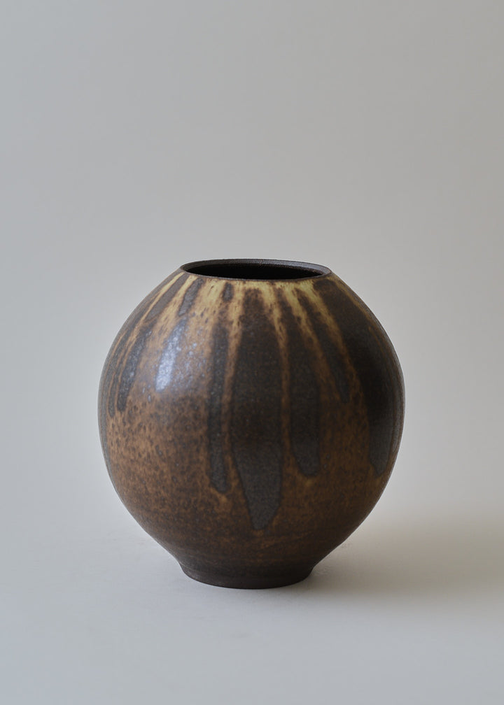 Orb Vase in Live Oak - Victoria Morris Pottery