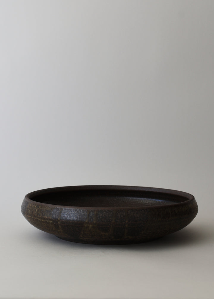 Large Ridge Low Bowl No.2 in Live Oak - Victoria Morris Pottery