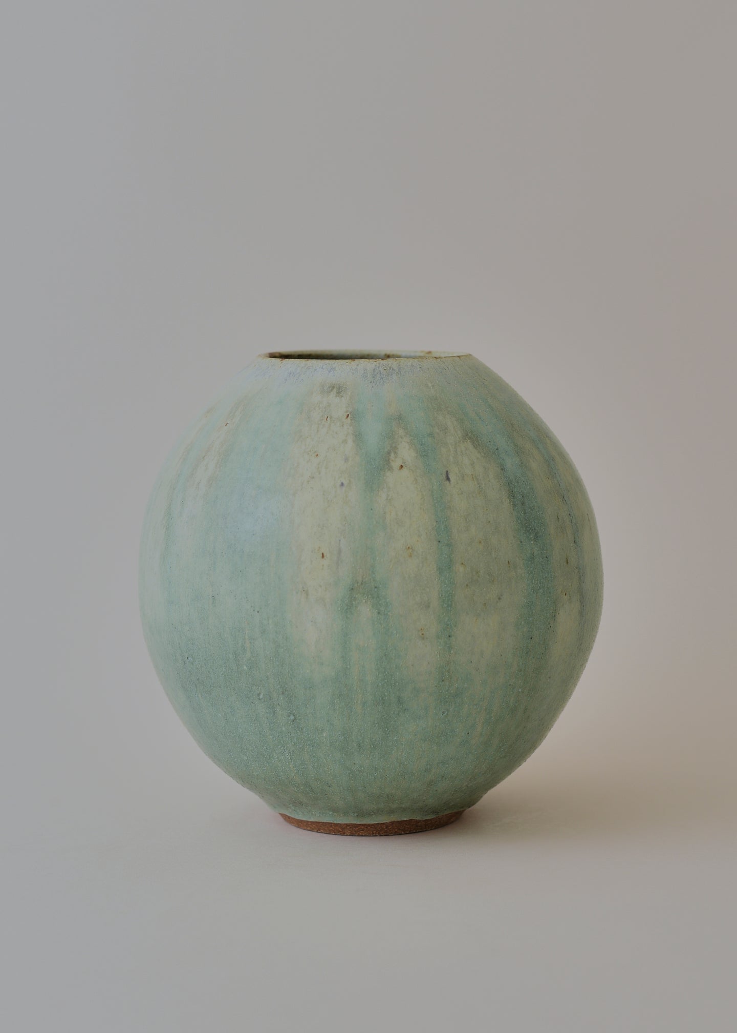 Orb Vase in Cobre - Victoria Morris Pottery