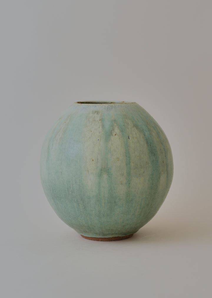 Orb Vase in Cobre - Victoria Morris Pottery