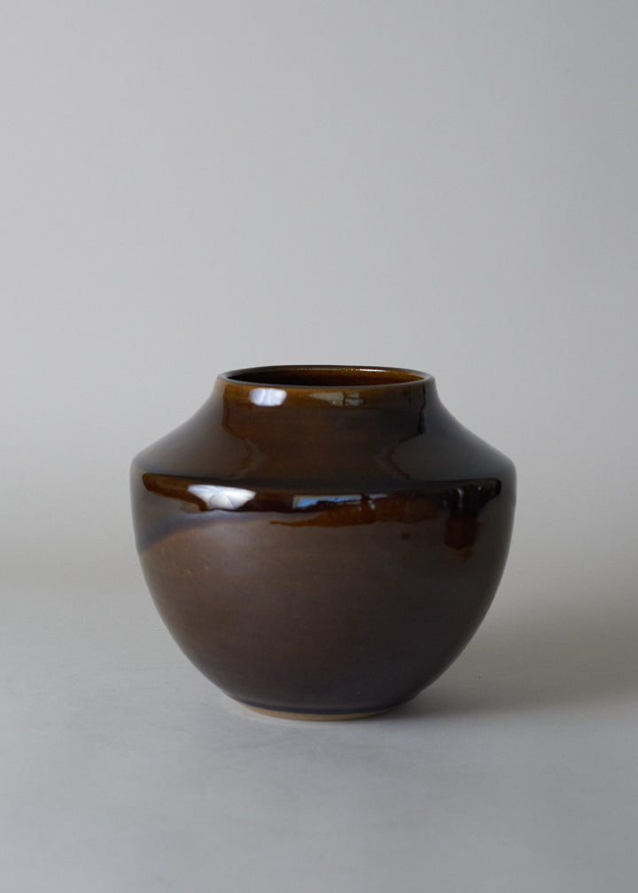 Pueblo Series Vase in Dark Amber - Victoria Morris Pottery