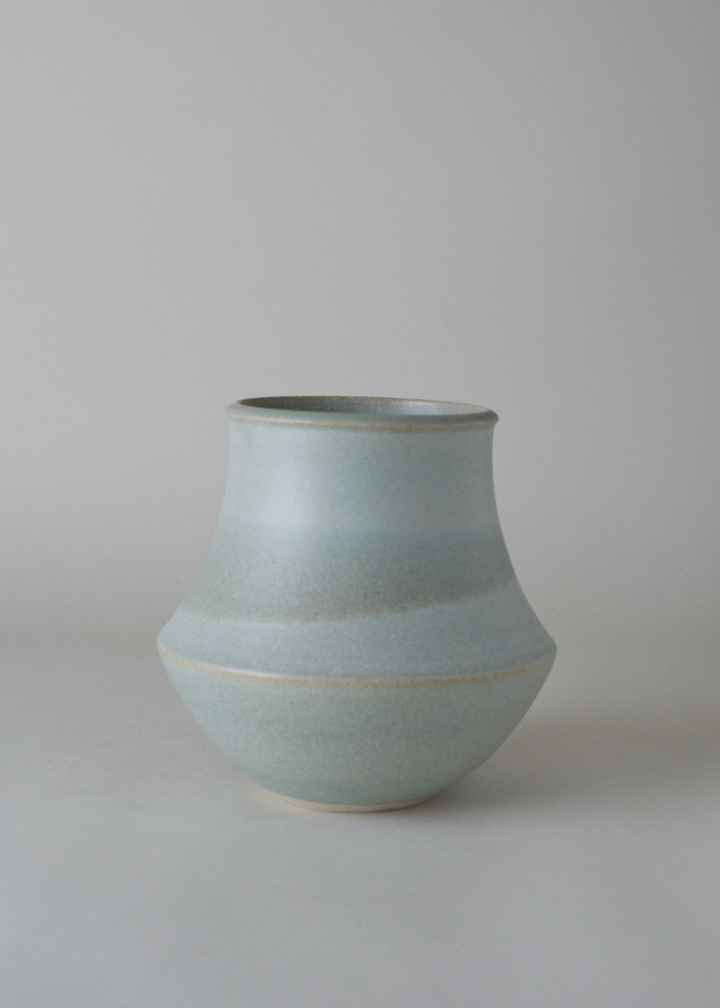 Pueblo Vase in Mineral - Victoria Morris Pottery