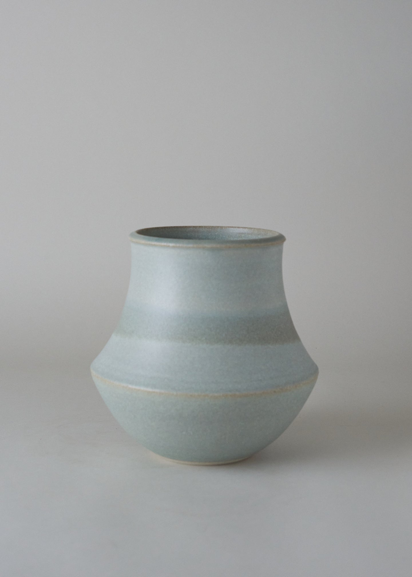 Pueblo Vase in Mineral - Victoria Morris Pottery
