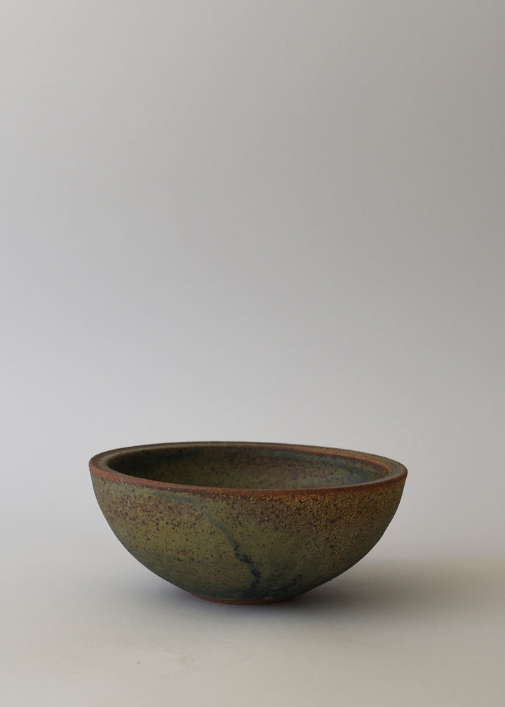 Small Ledge Bowl in Lichen - Victoria Morris Pottery