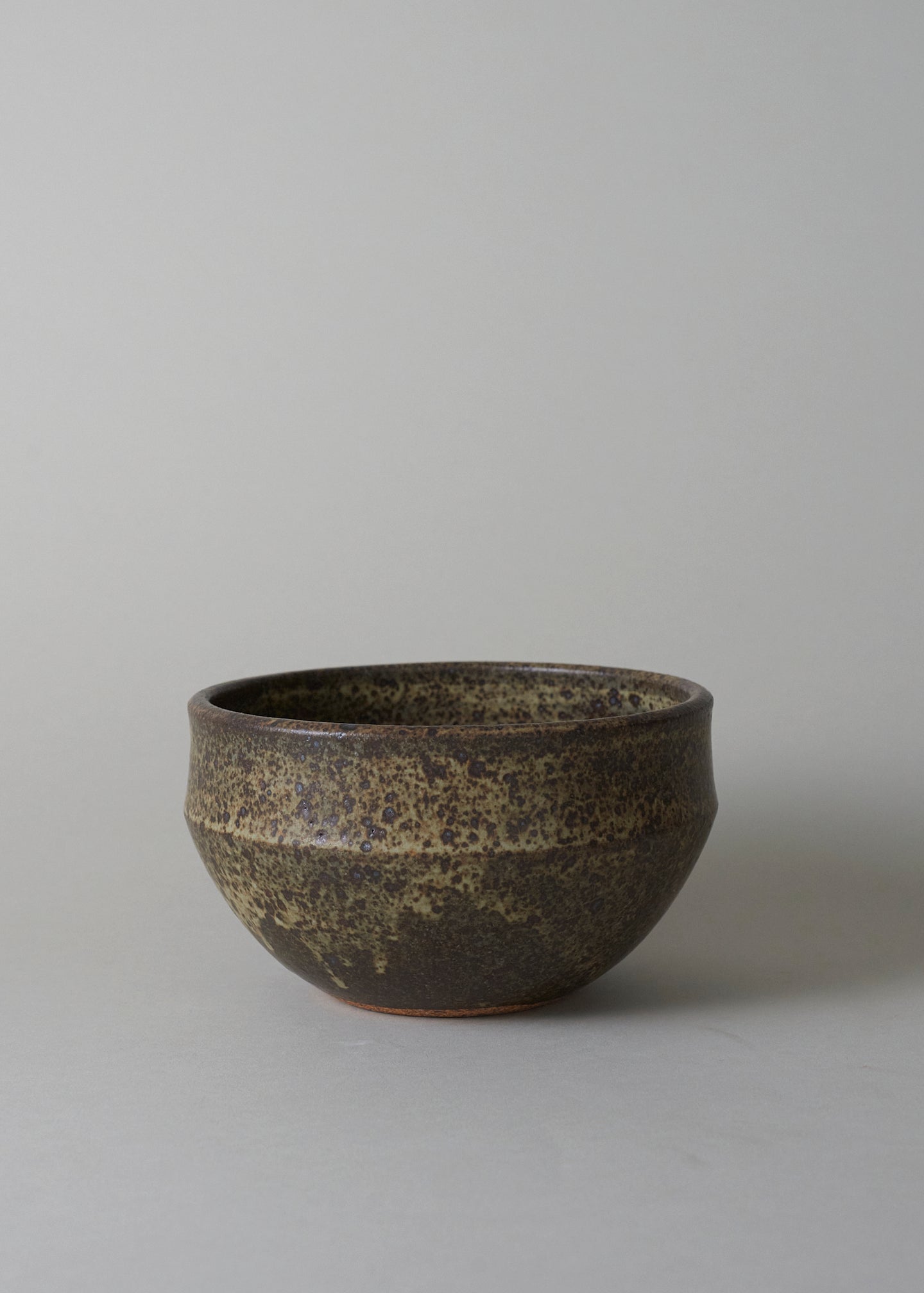 Small Flora Bowl in River Rock - Victoria Morris Pottery