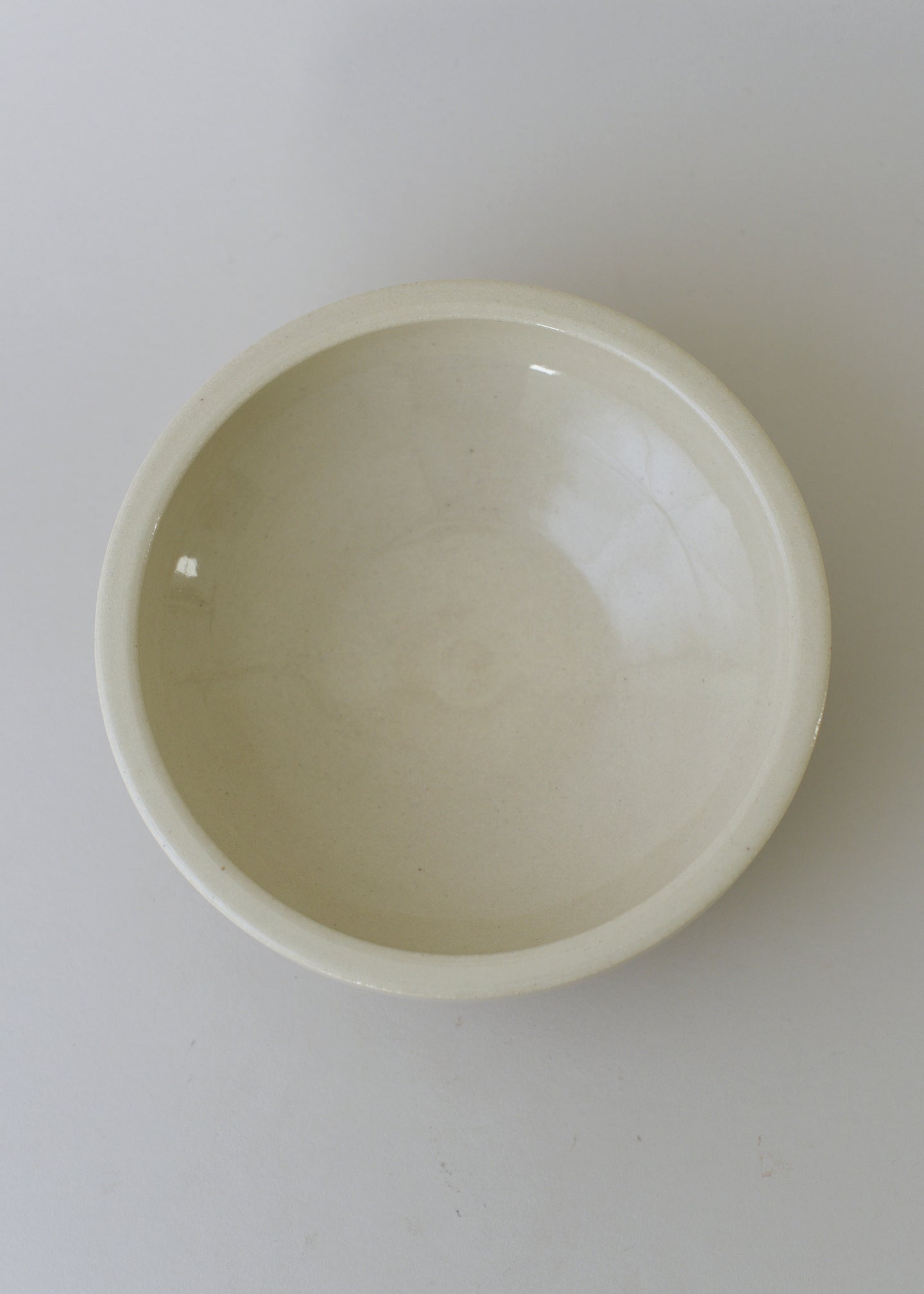 Small Ledge Bowl in Bone - Victoria Morris Pottery