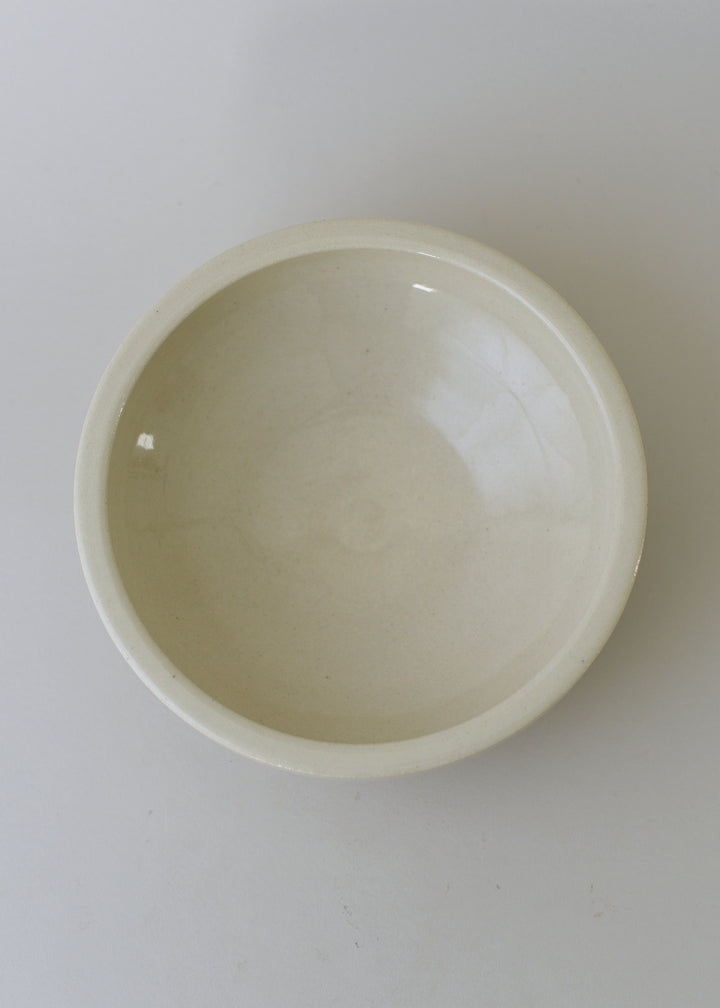 Small Ledge Bowl in Bone - Victoria Morris Pottery