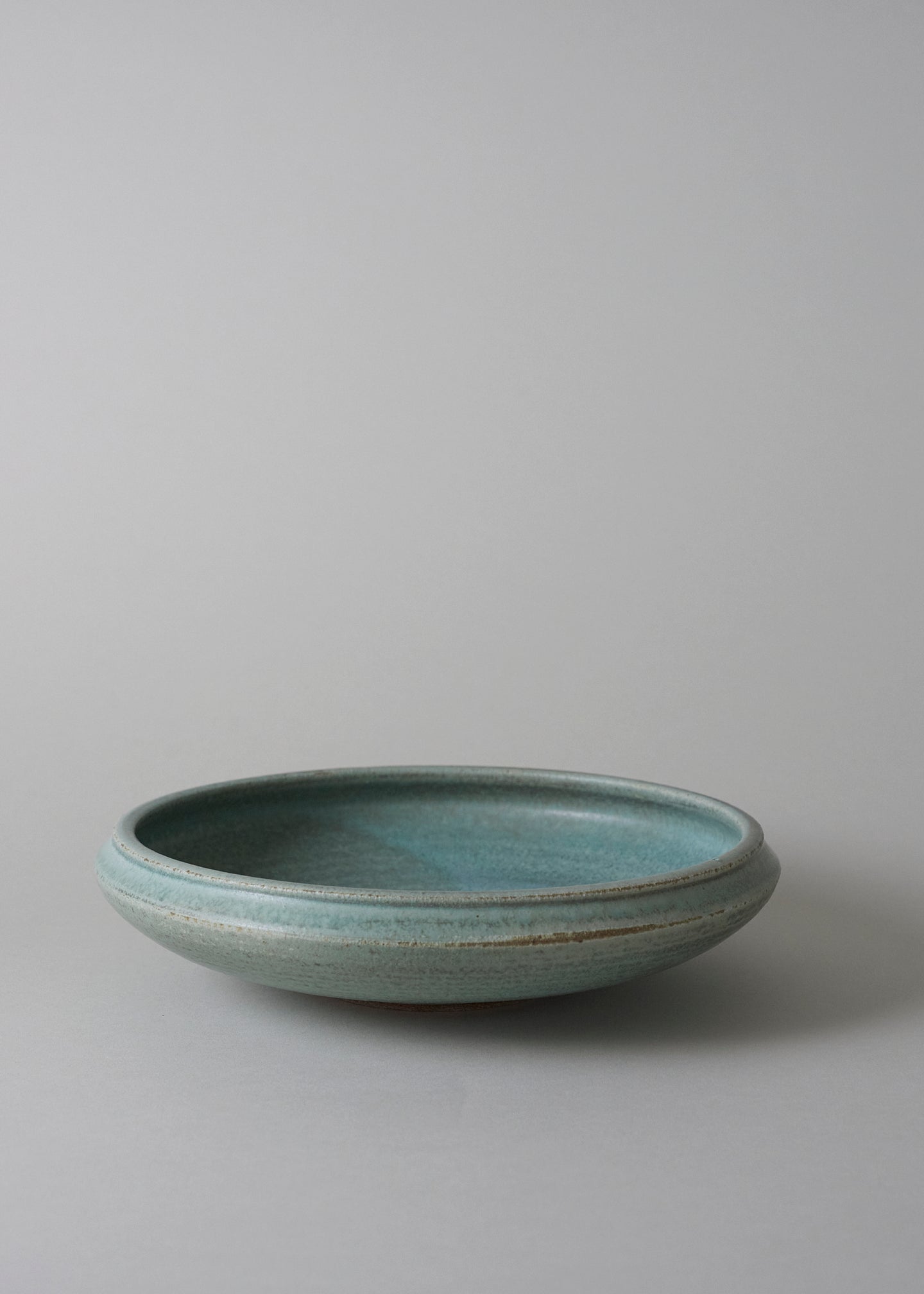 Small Low Ledge Bowl in Cobre Green - Victoria Morris Pottery