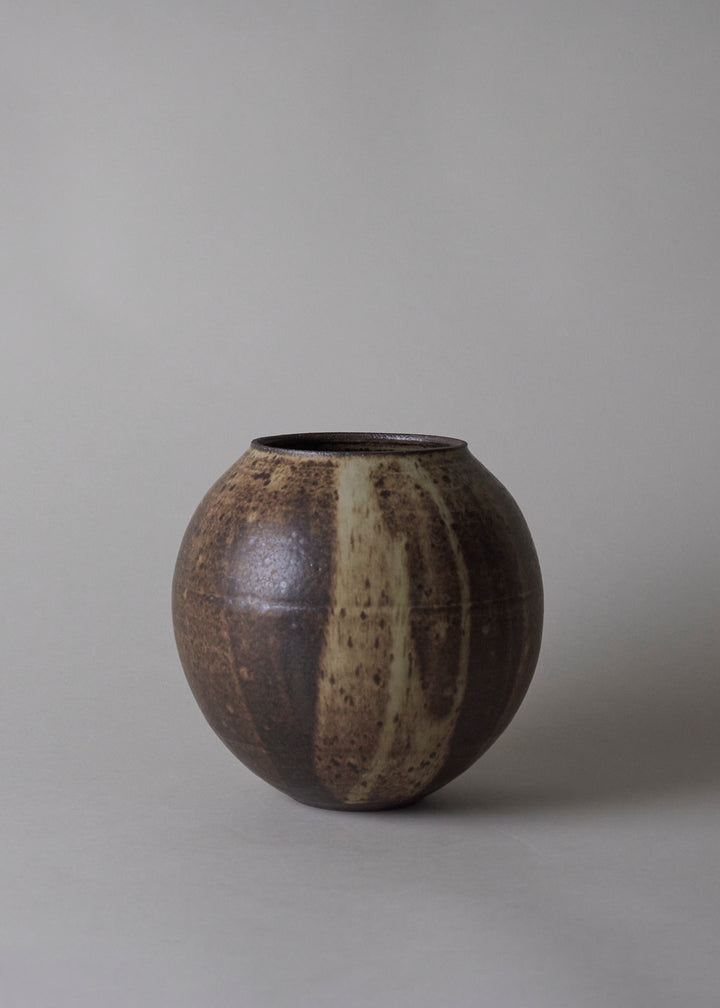 Orb Vase in Live Oak - Victoria Morris Pottery