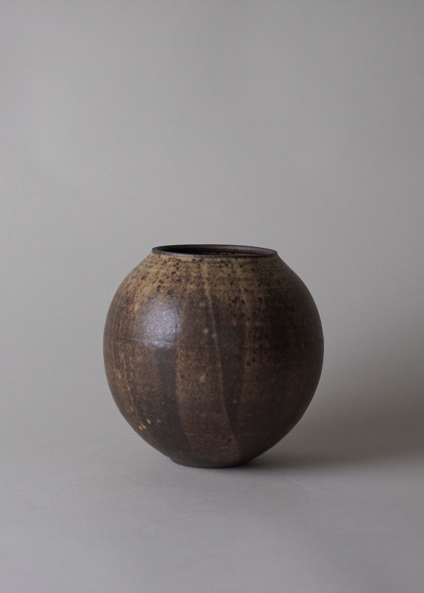 Orb Vase in Live Oak - Victoria Morris Pottery