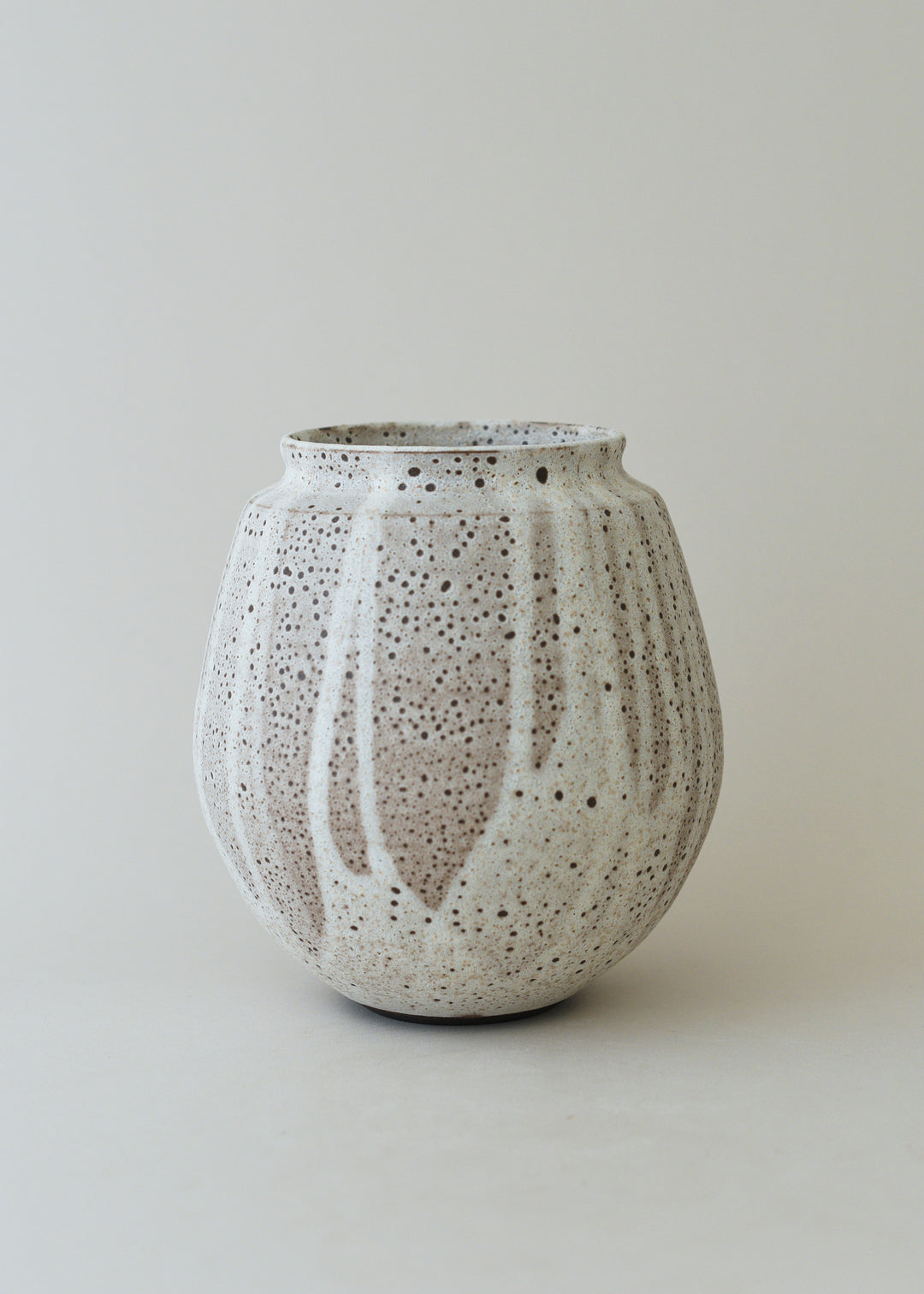 Low Poppy Vase in Poured White - Victoria Morris Pottery