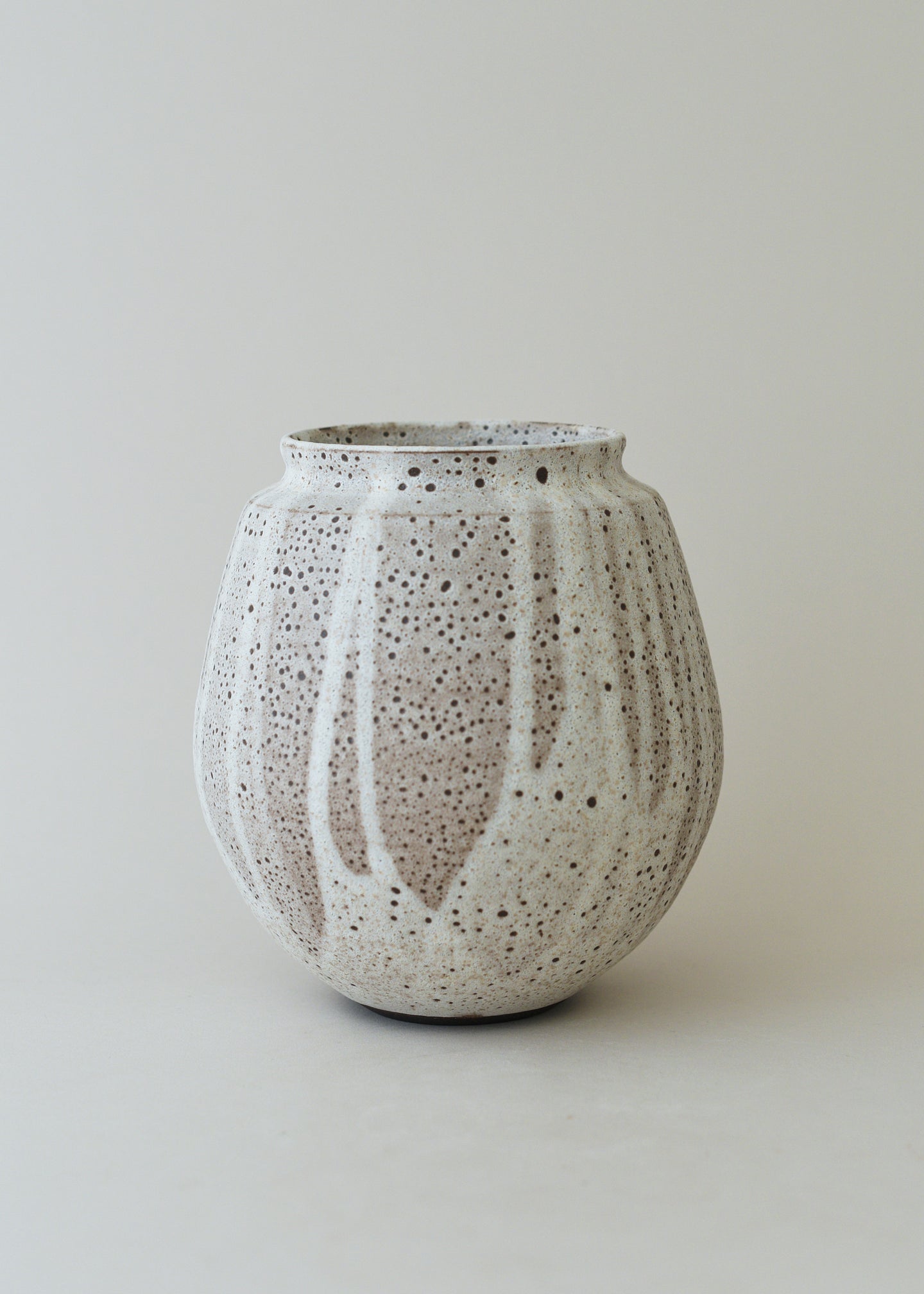 Low Poppy Vase in Poured White - Victoria Morris Pottery