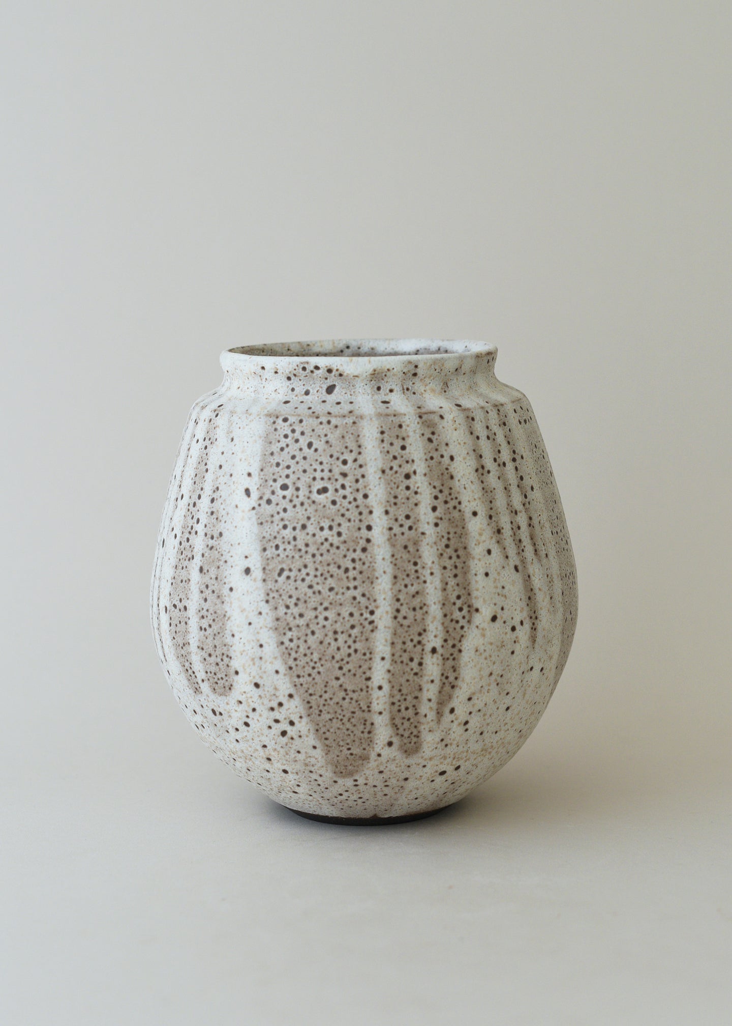 Low Poppy Vase in Poured White - Victoria Morris Pottery