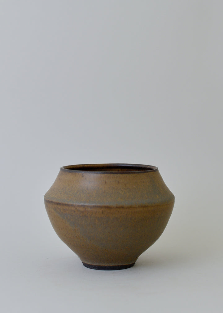 Small Tulip Vessel in Hazel - Victoria Morris Pottery