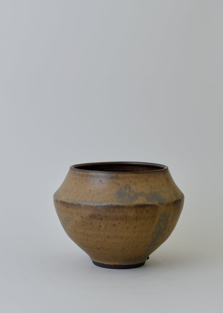 Small Tulip Vessel in Hazel - Victoria Morris Pottery