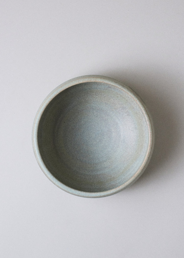 Flora Bowl in Mineral - Victoria Morris Pottery