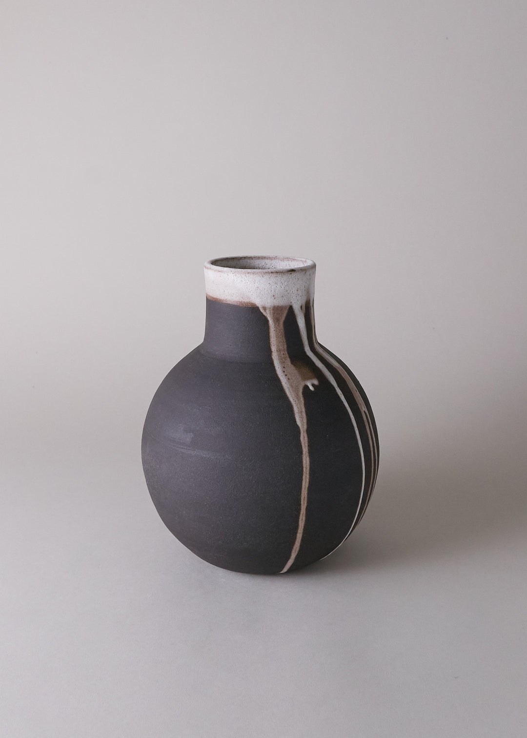 Splash Vase No.4 in Black - Victoria Morris Pottery