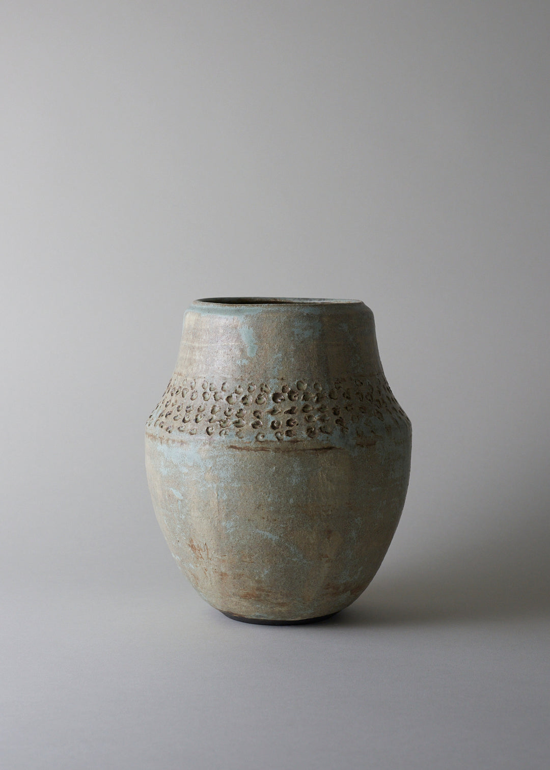 Carved Pueblo Series Vase in Brushed Mineral - Victoria Morris Pottery