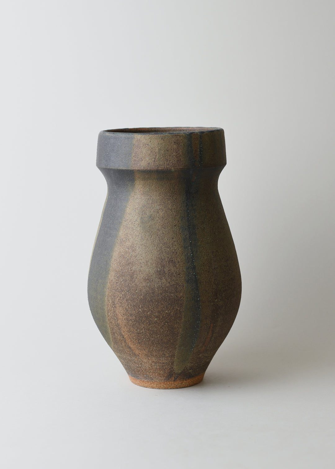 Hera Series Vase no. 3 in Lichen - Victoria Morris Pottery