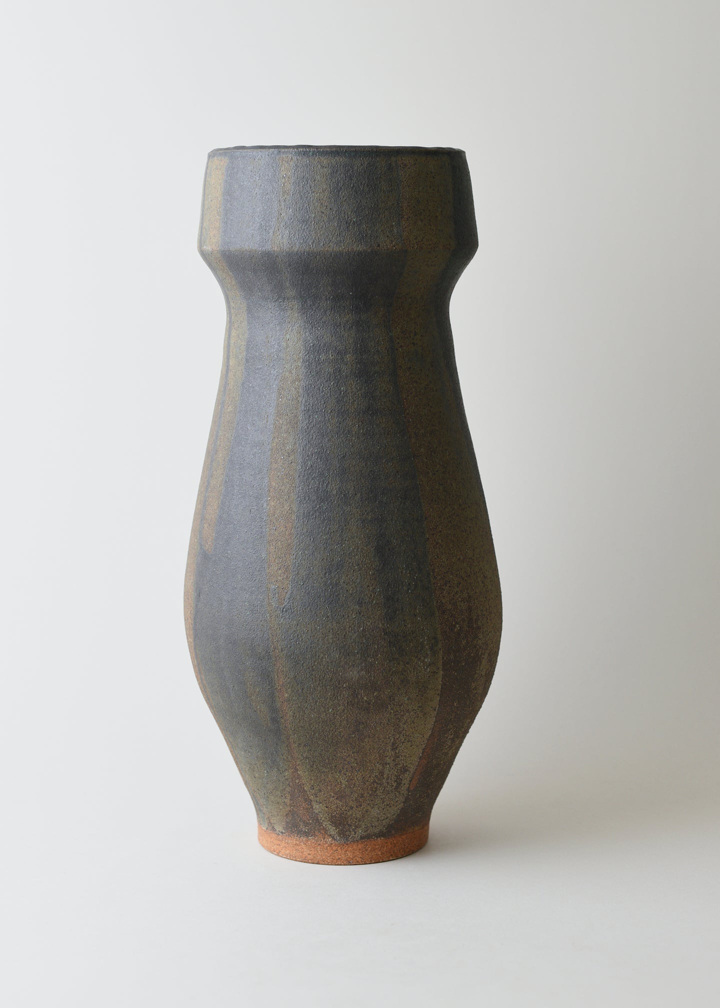 Extra Large Hera Vase in Lichen - Victoria Morris Pottery