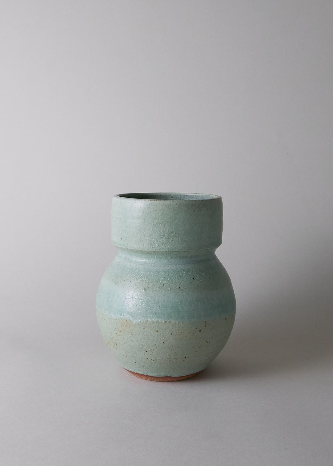 Small Flora Vase Cobre Green - Victoria Morris Pottery