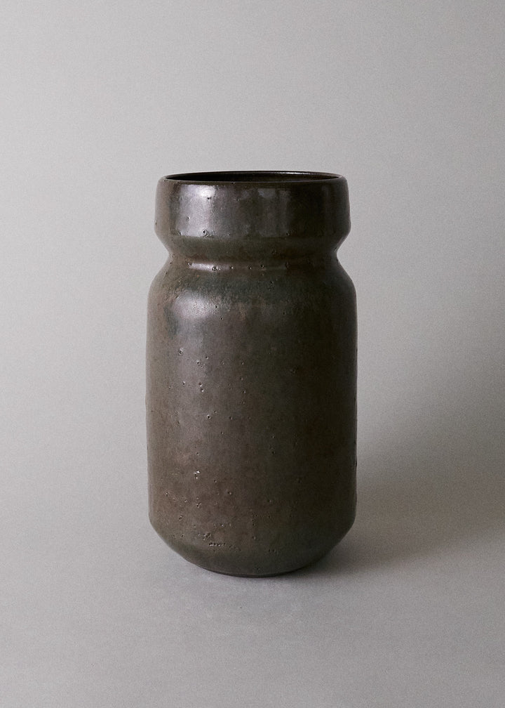 Elongated Vase No.21 in Meteor - Victoria Morris Pottery