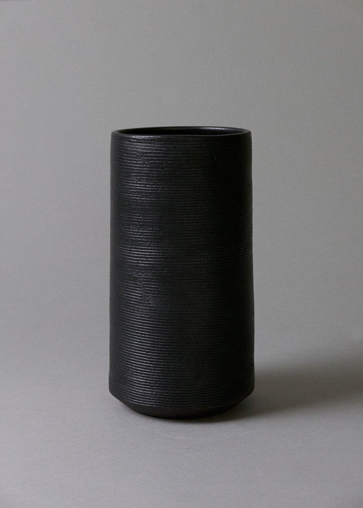 Cylindrical Vase in Combed Obsidian - Victoria Morris Pottery